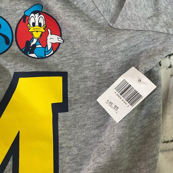 Disney MICKEY & FRIENDS Terry Sweatshirt and Shorts Set XL - Picture 10 of 12